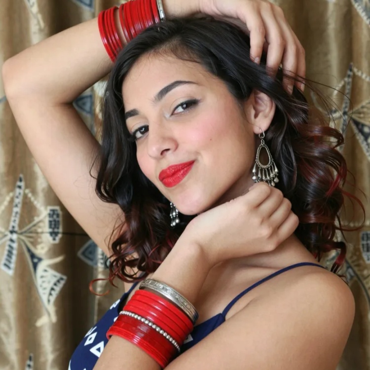 984382695360436857