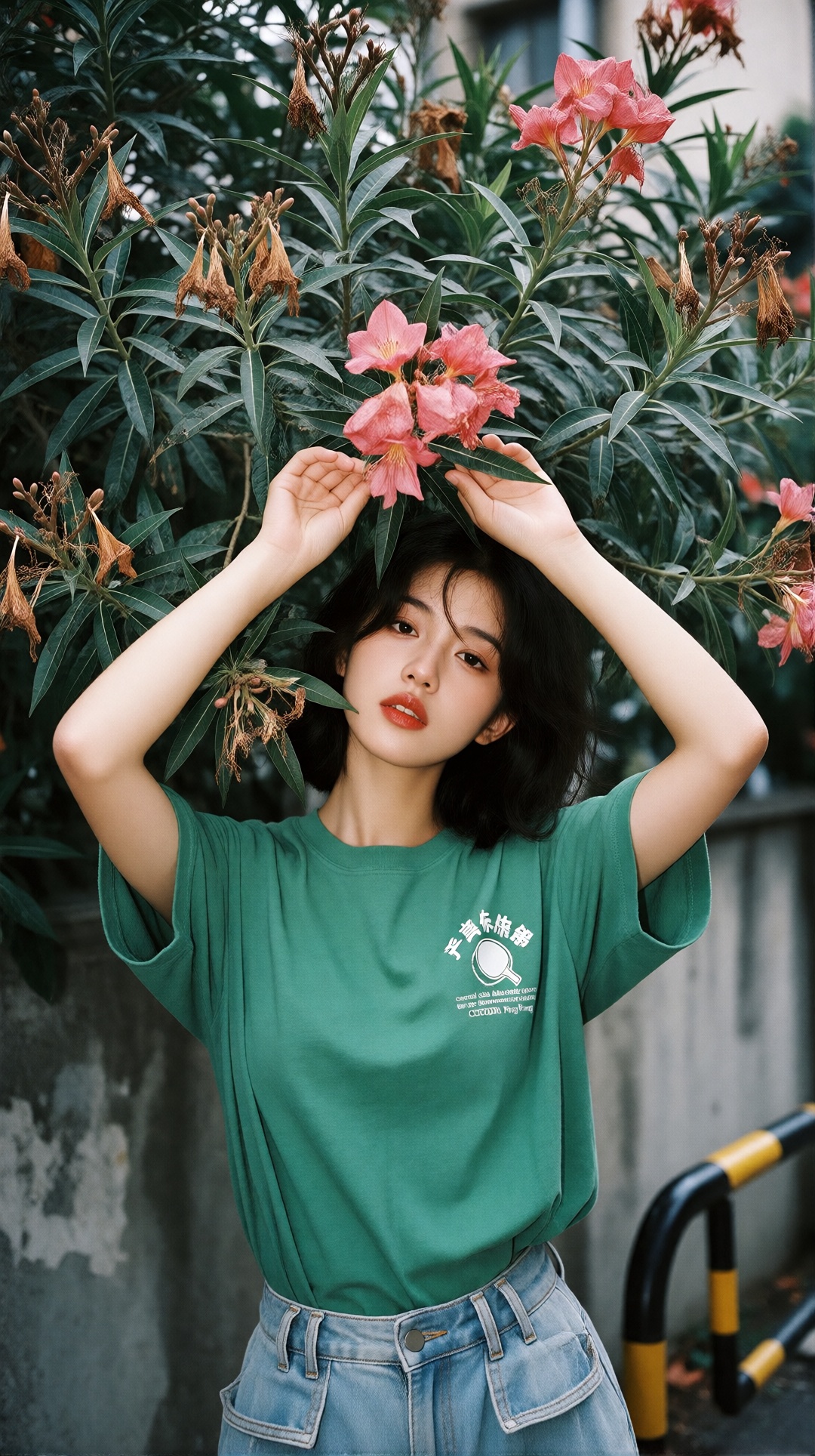 一位年轻女性站在户外的灌木丛前,  她身穿一件宽松的绿色T恤,  T恤上印有“乒乓俱乐部”字样和一个带有乒乓球拍图案的白色圆形标志 on Tensor.Art