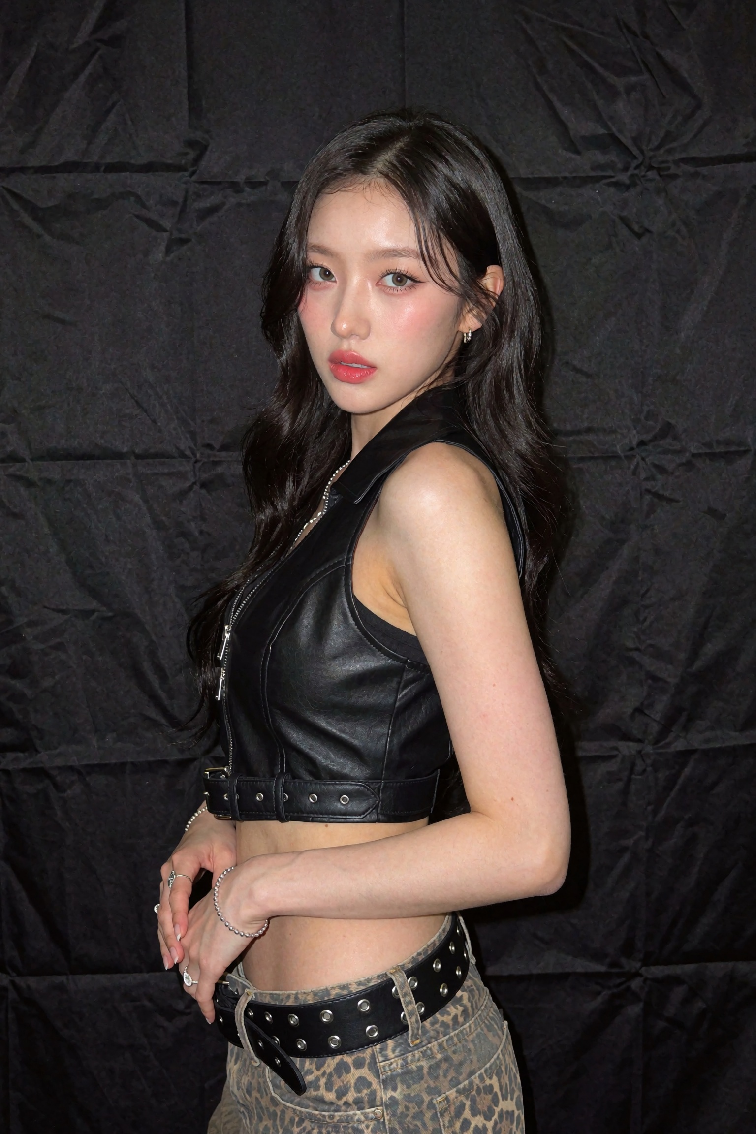 Candid flash snapshot of an ***** woman with a beautiful refined face,  soft natural makeup,  glossy coral-pink lips on Te...