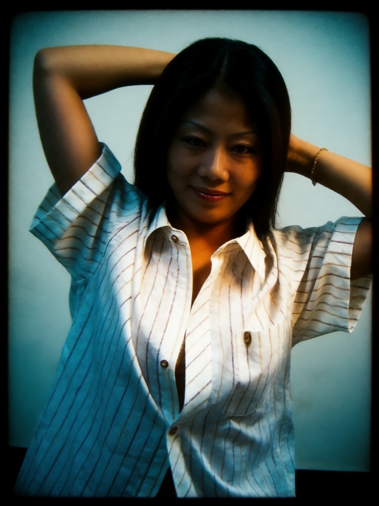 办公室自拍 by SUNSHINE on Tensor.Art