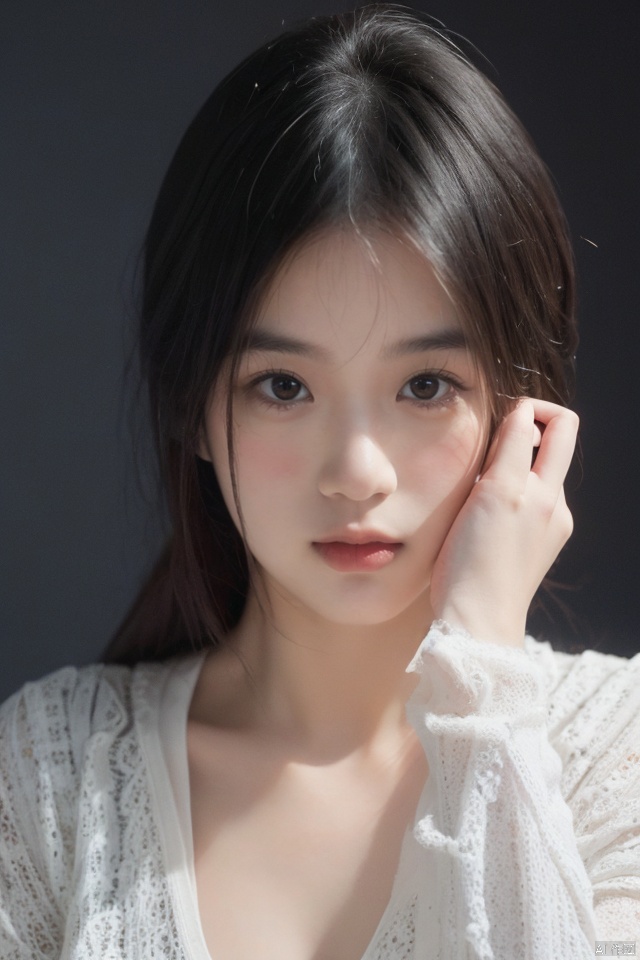best quality,masterpiece,ultra high res,looking at viewer,simple background,portrait (object), 