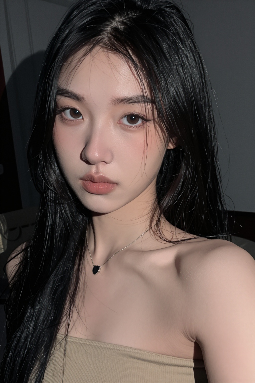 照片中,  一位年轻的亚洲女性留着黑色长直发,  身穿米色无肩带上衣 on Tensor.Art