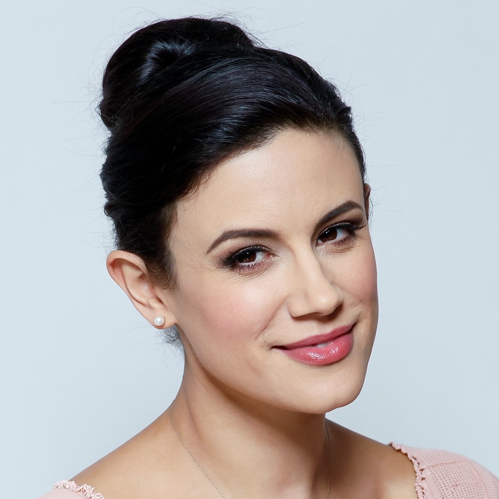 High-key digital glamour headshot,  vertically compressed face-dominant portrait composition,  late-2000s beauty-profile e...