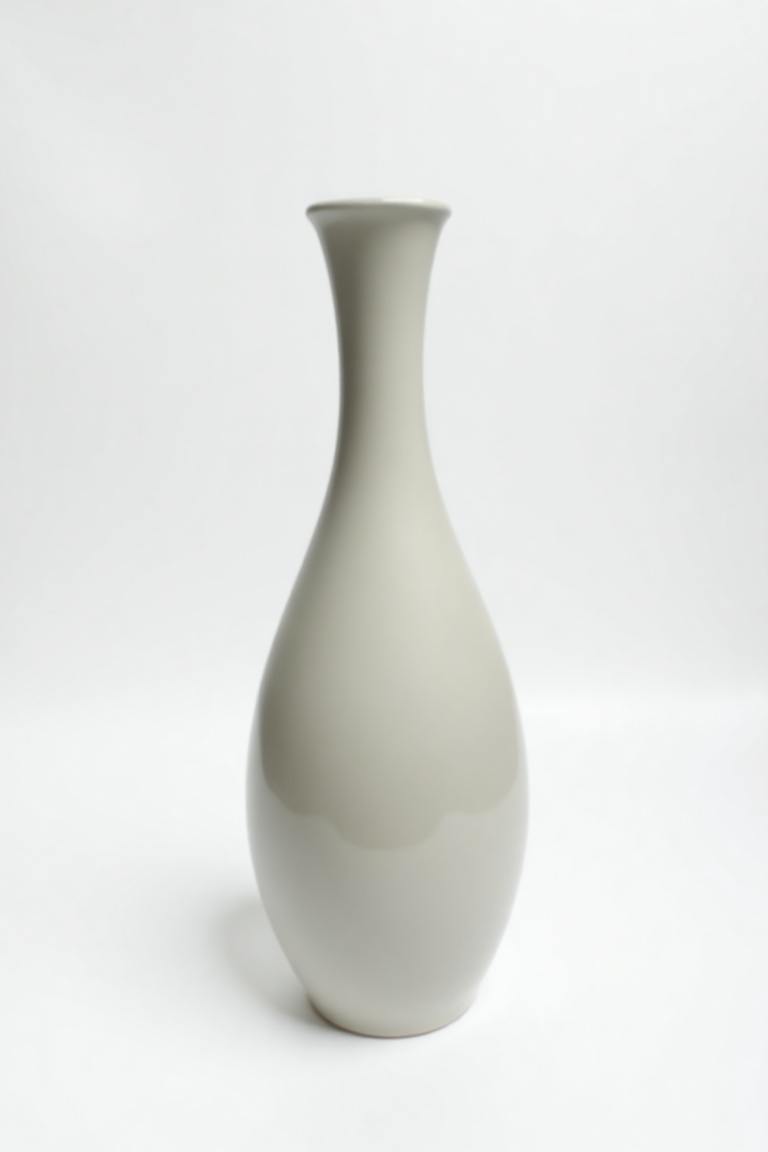 ceramic_vase,  a single ceramic vase,  centered on Tensor.Art